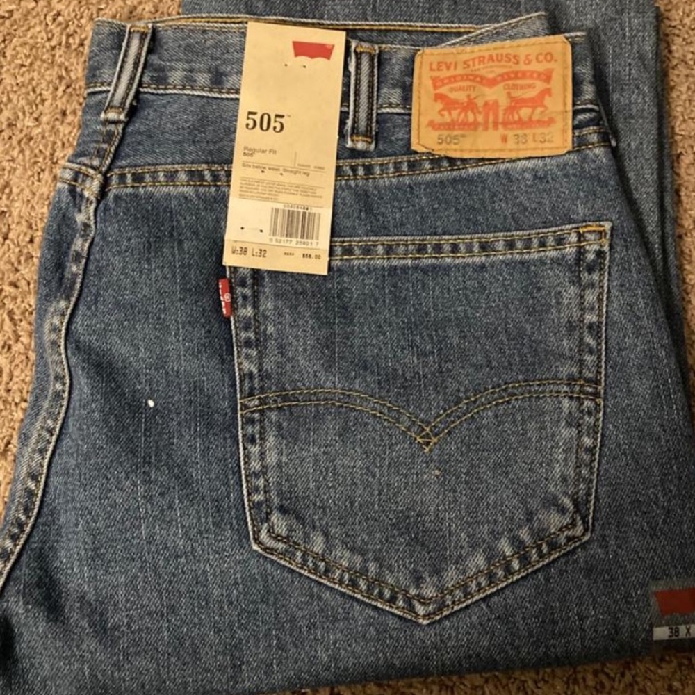 38x32 Levi’s brand new